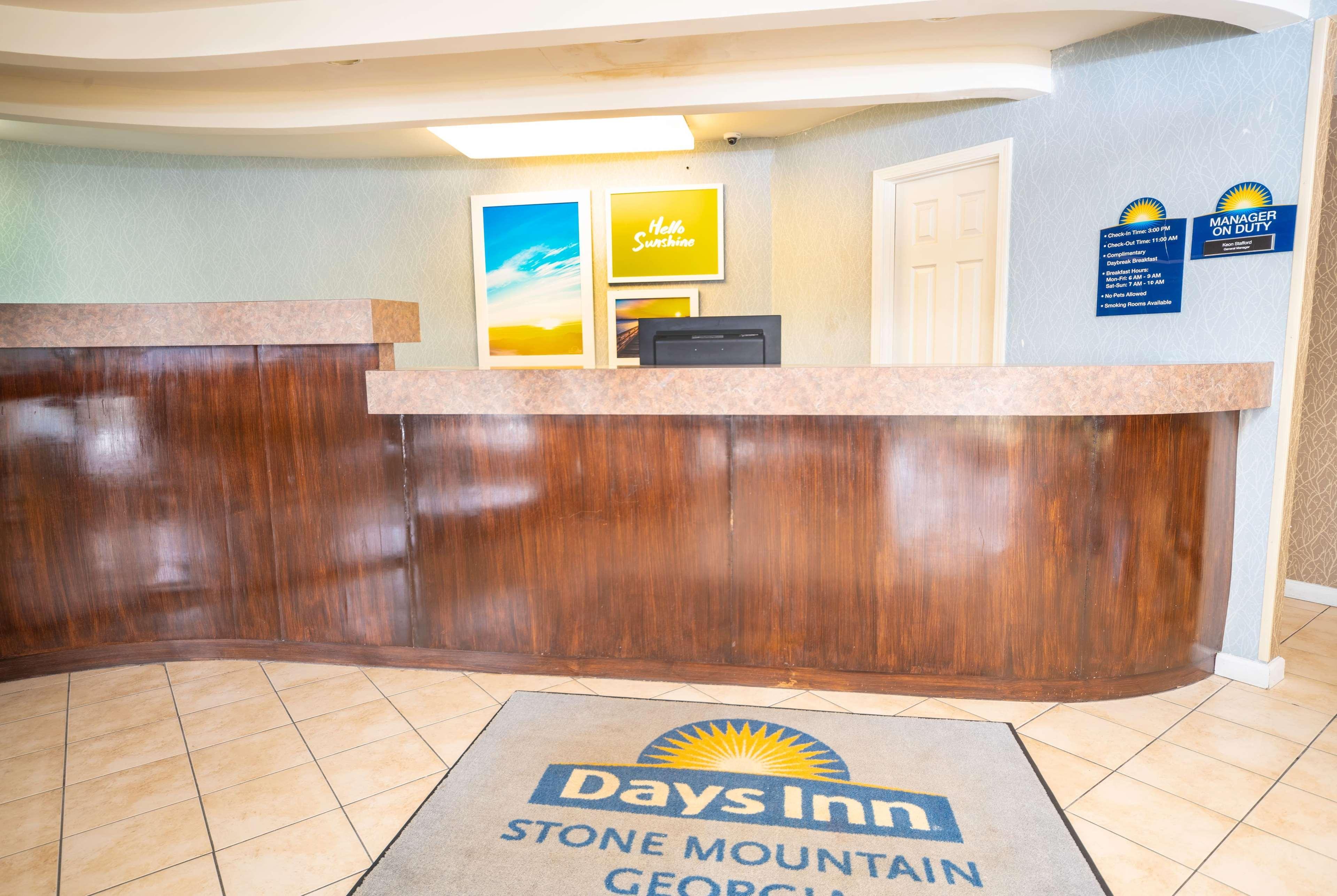 Days Inn By Wyndham Atlanta Stone Mountain Zewnętrze zdjęcie