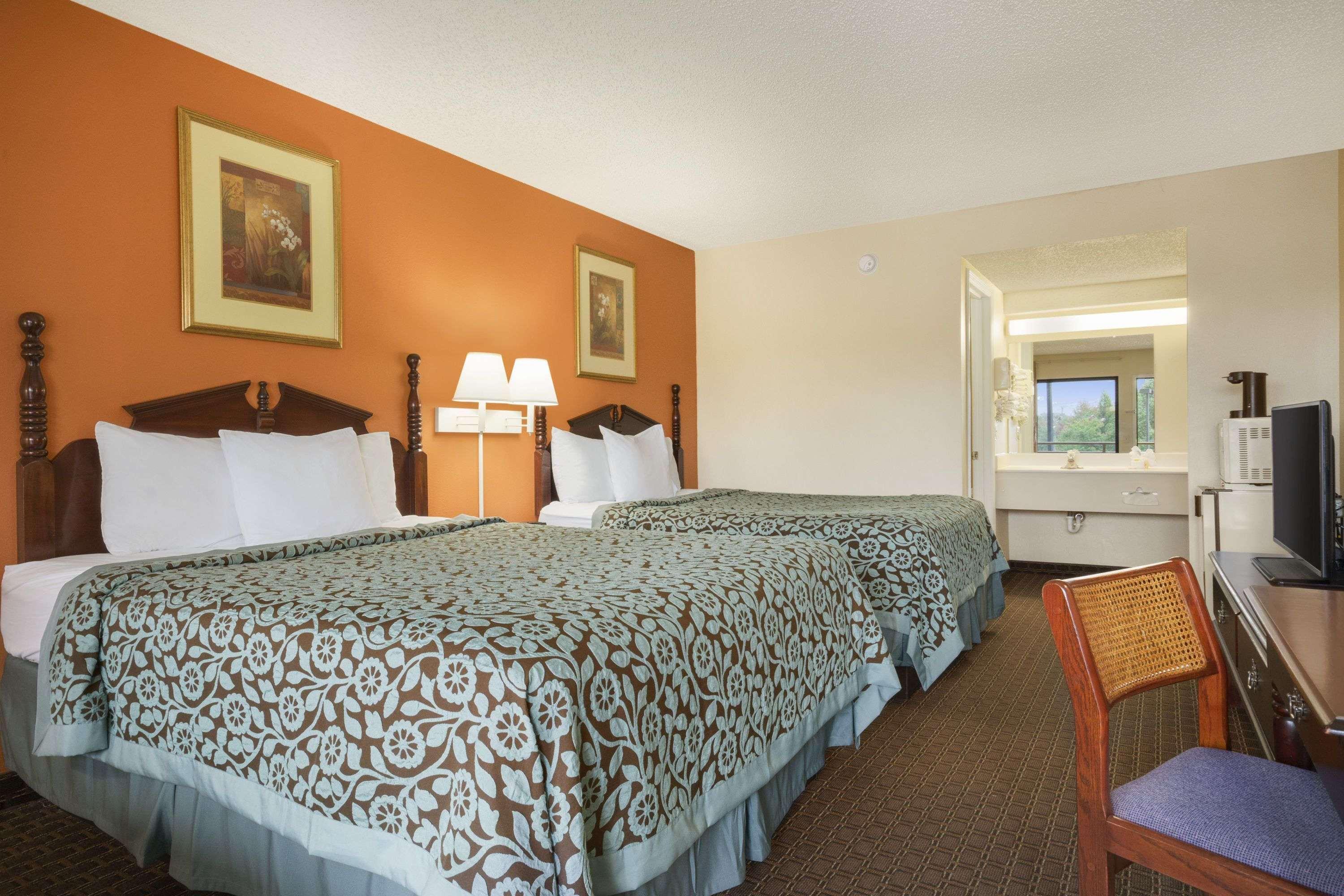 Days Inn By Wyndham Atlanta Stone Mountain Zewnętrze zdjęcie